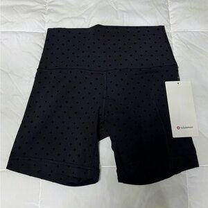 Lululemon NWT 6” Black Polkadot Align Shorts